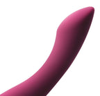 Vibrationsgerät Amy 2, dunkelrosa-violette Oberfläche in Nahansicht