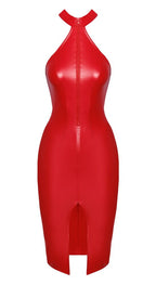 Schulterfreies Wetlook-Kleid Orgia in Rot