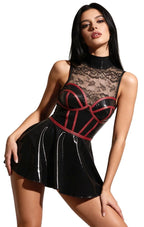 PARTY - Kleid im Wetlook mit feiner Spitze