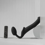 Vibrating Bendable strapless Strap-On M black