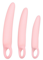 Drei rosa Silikon-Vaginaltrainer mit offener Öse am unteren Ende