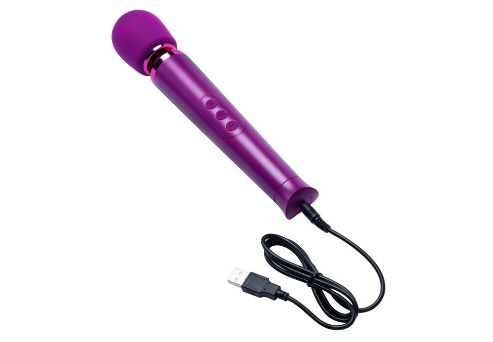 leWand petite Vibrationsmassagegerät mit Ladekabel und USB-Stecker