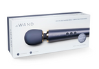 leWand petite Massagegerät, navyblaues Vibrationsgerät in der Verpackung