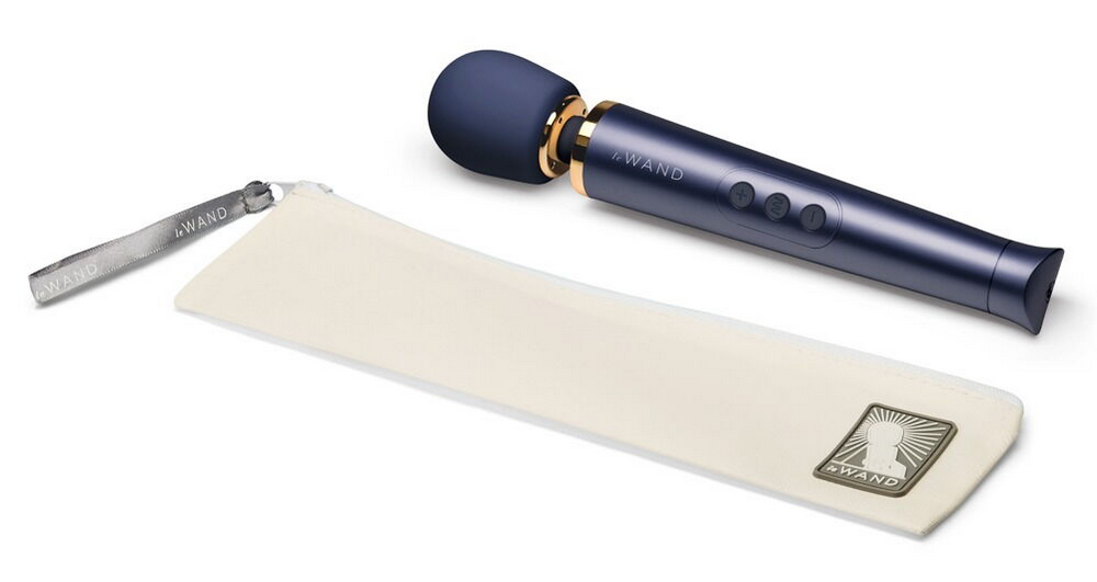 leWand petite Massagegerät navyblau mit beigem Pad und Zubehör