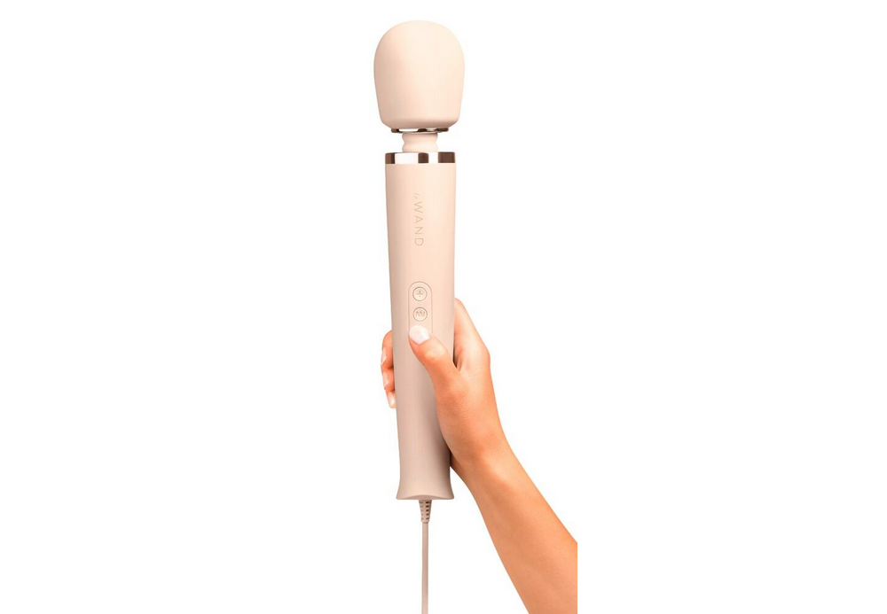 leWand Plug-In Vibrating Massager Creme
