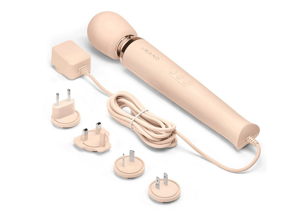 leWand Plug-In Vibrating Massager Creme