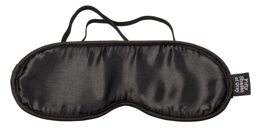 Schwarze Satin-Augenbinde mit elastischen Bändern und Label